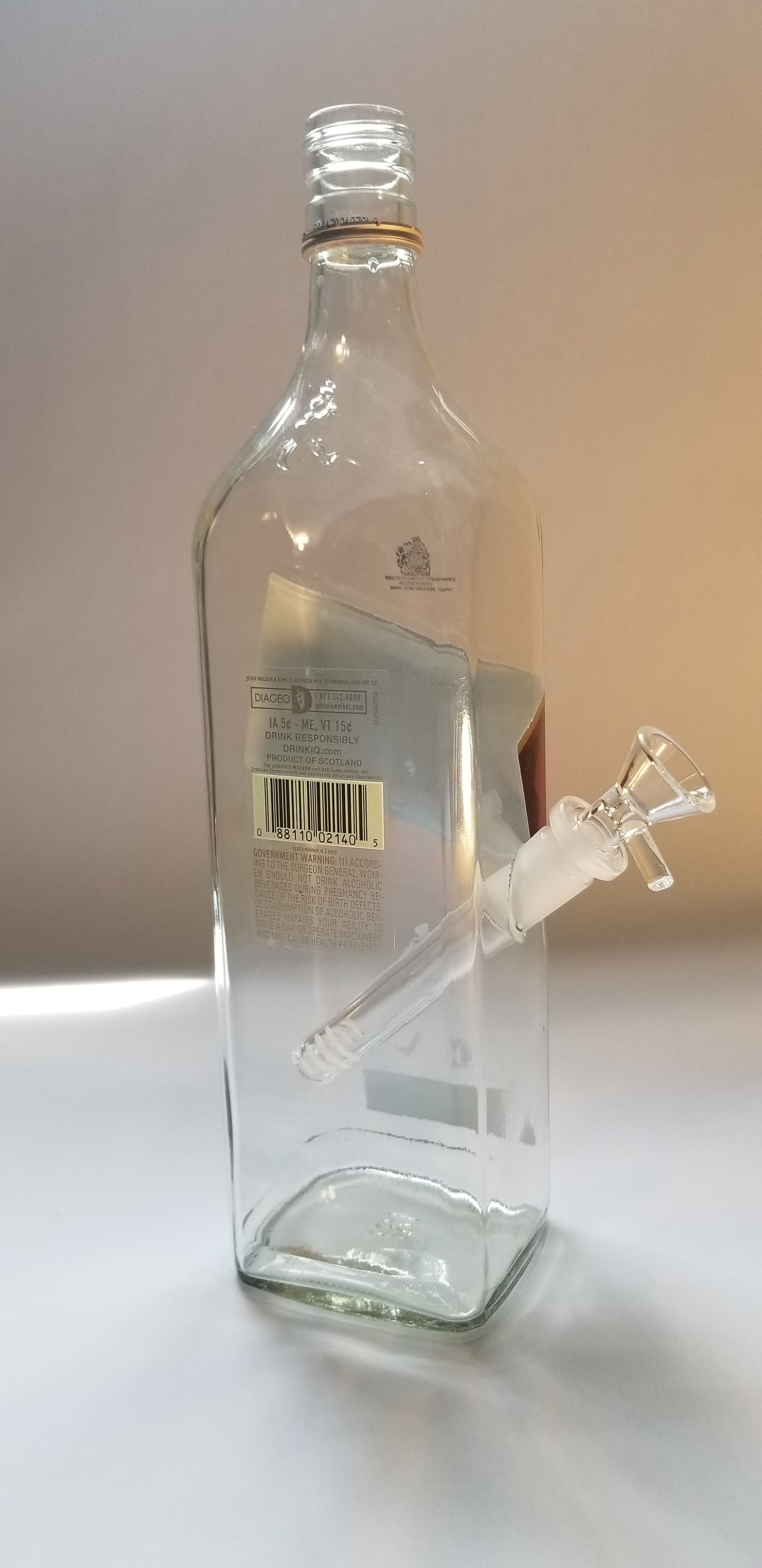 RED LABEL WHISKY BONG