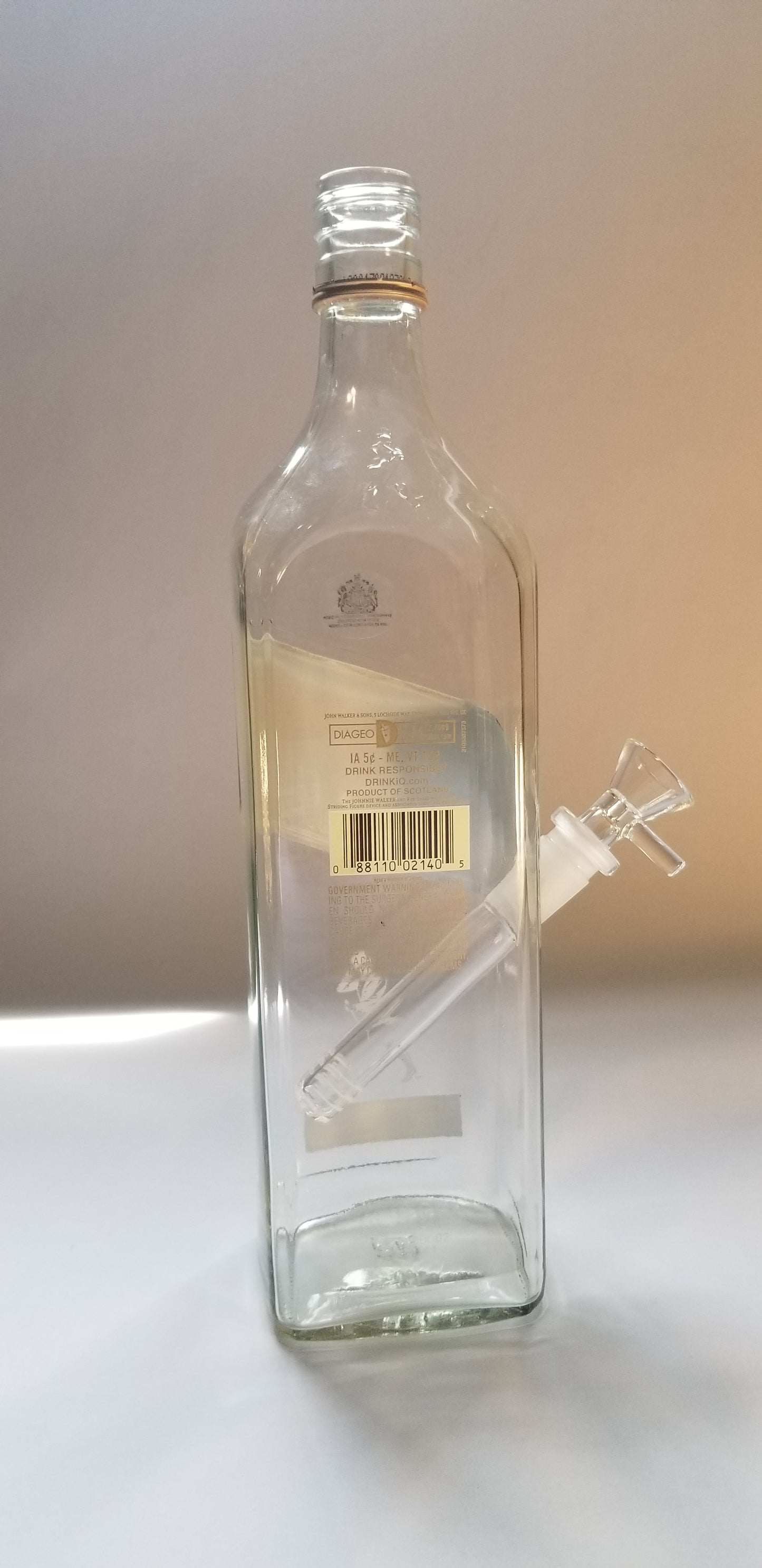 RED LABEL WHISKY BONG