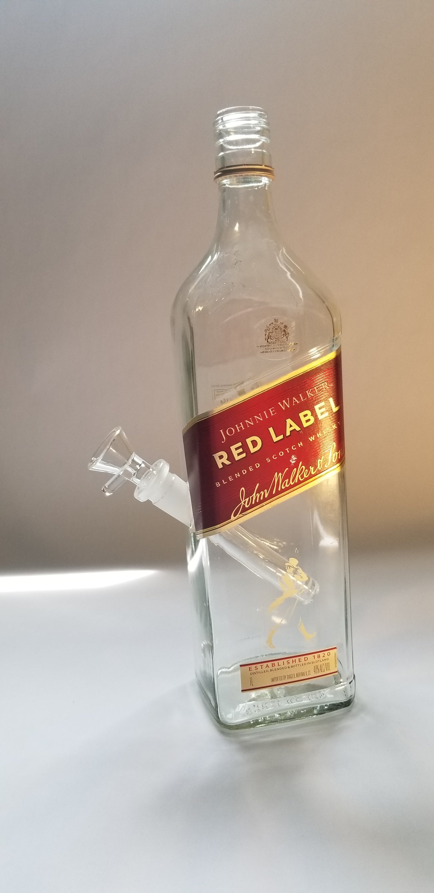 RED LABEL WHISKY BONG
