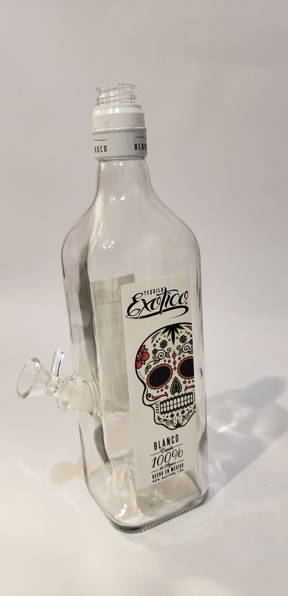 Exotico Reposado Tequila Bong