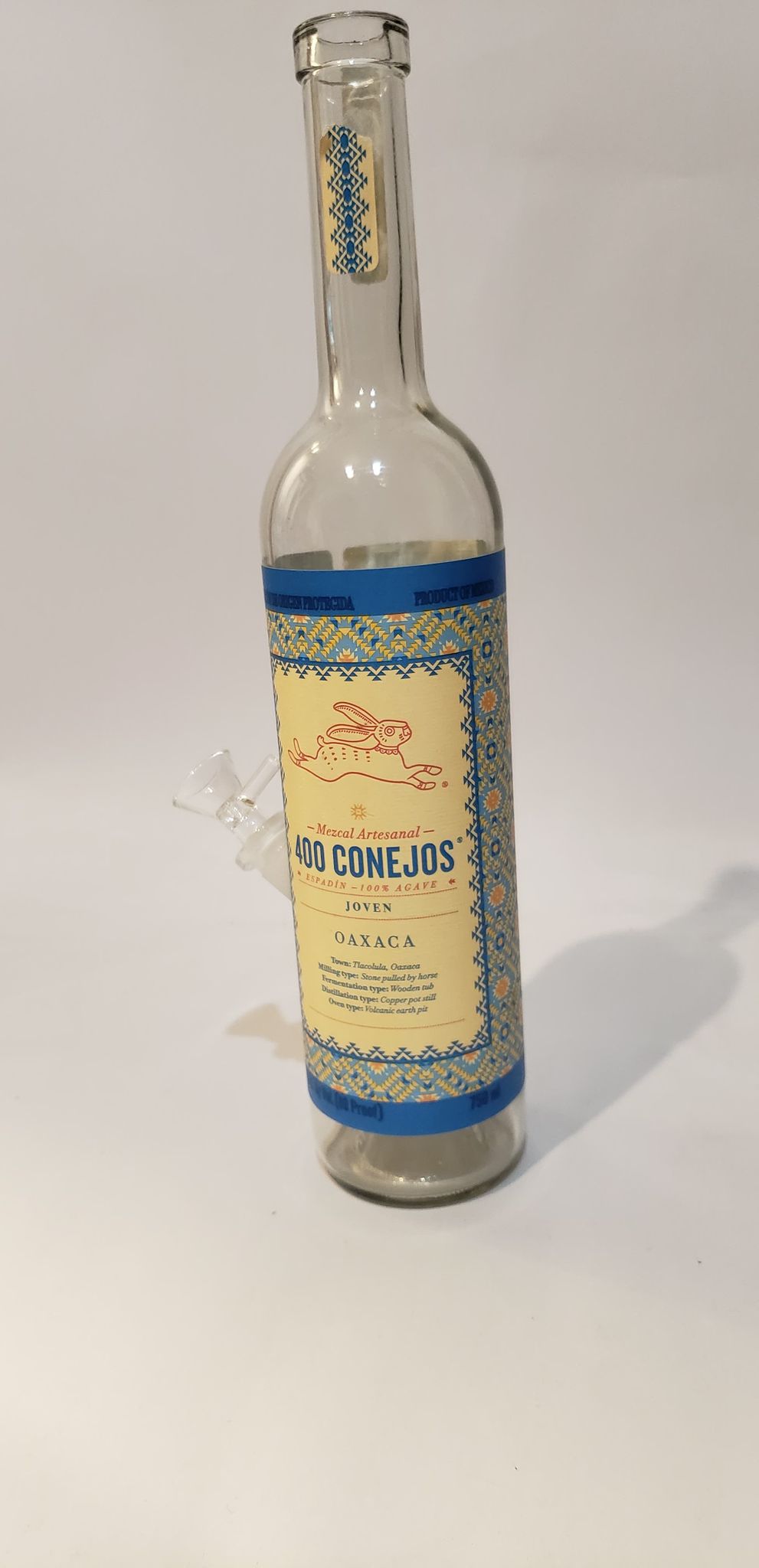 400 CONEJOS MEZCAL BONG