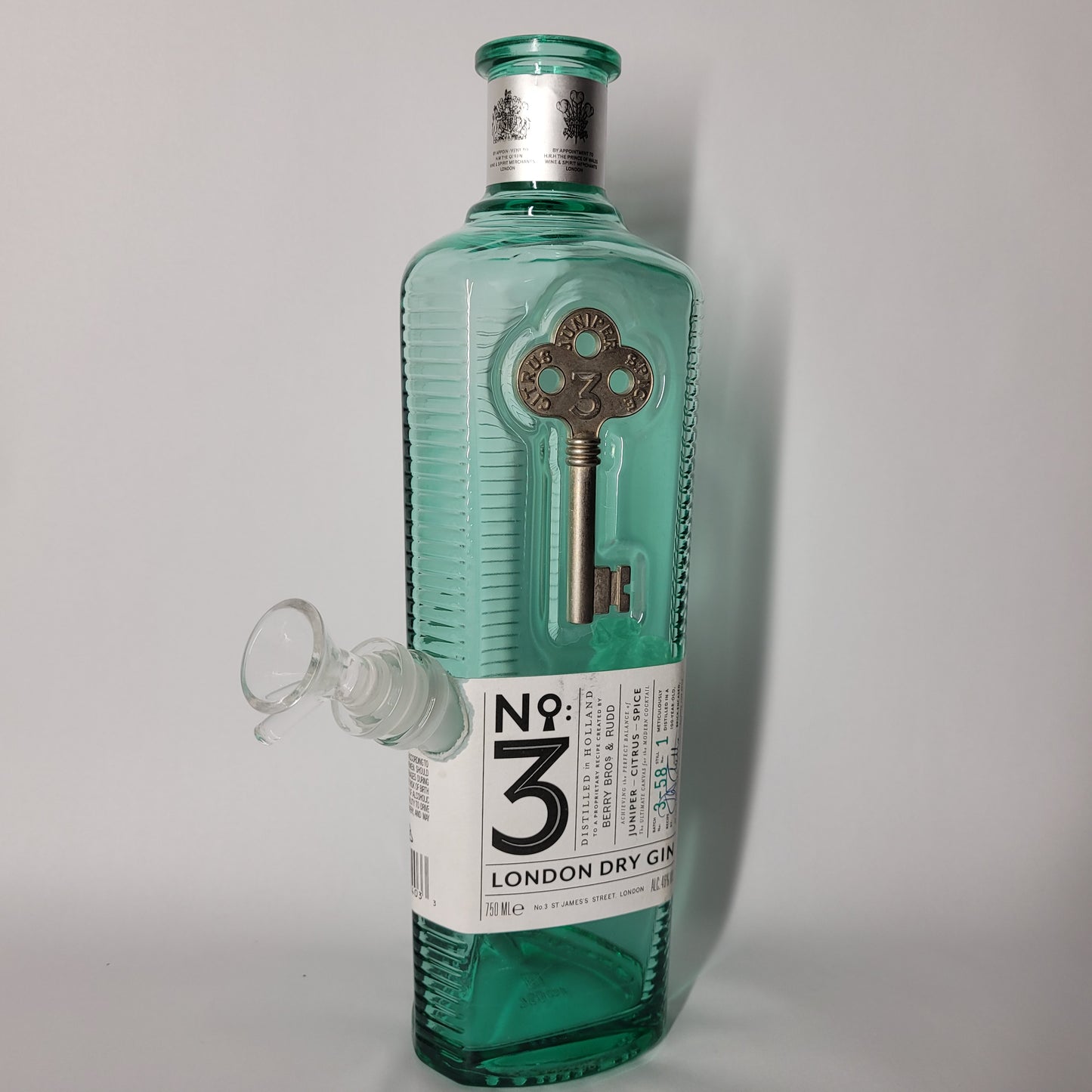 No.3 London Dry Gin Bong