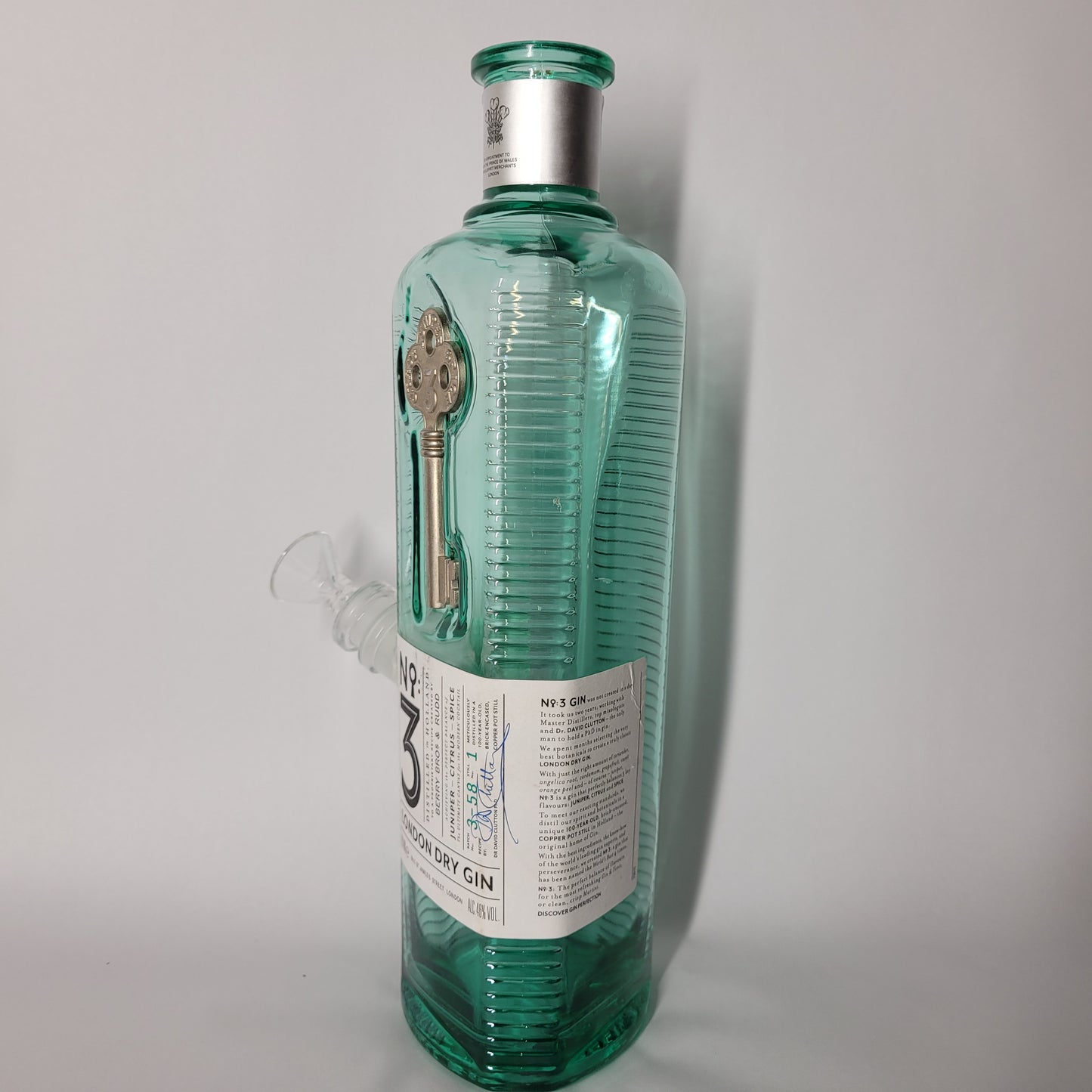 No.3 London Dry Gin Bong