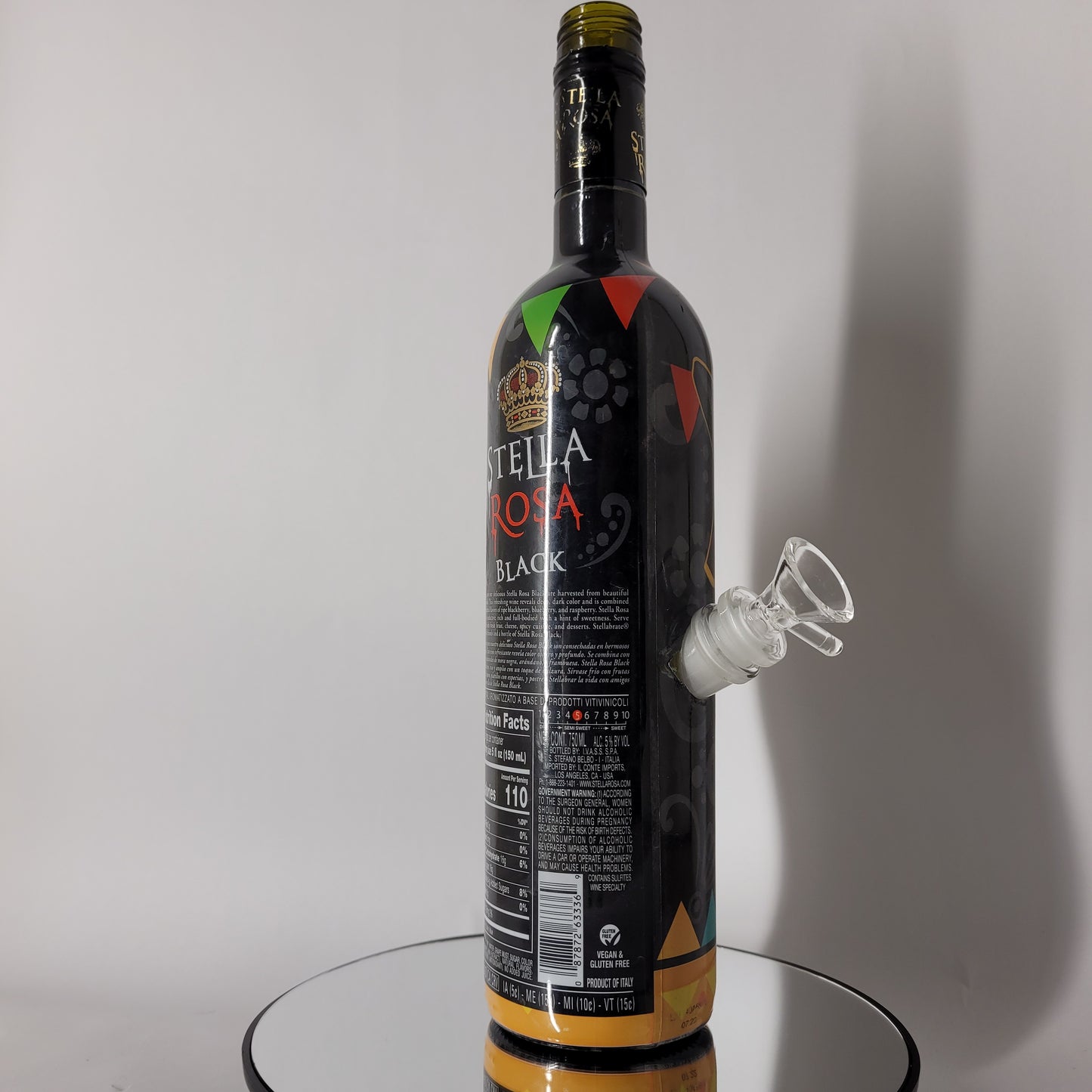 Stella Rosa Black (Limited Edition Wrap Art Collection) Bong