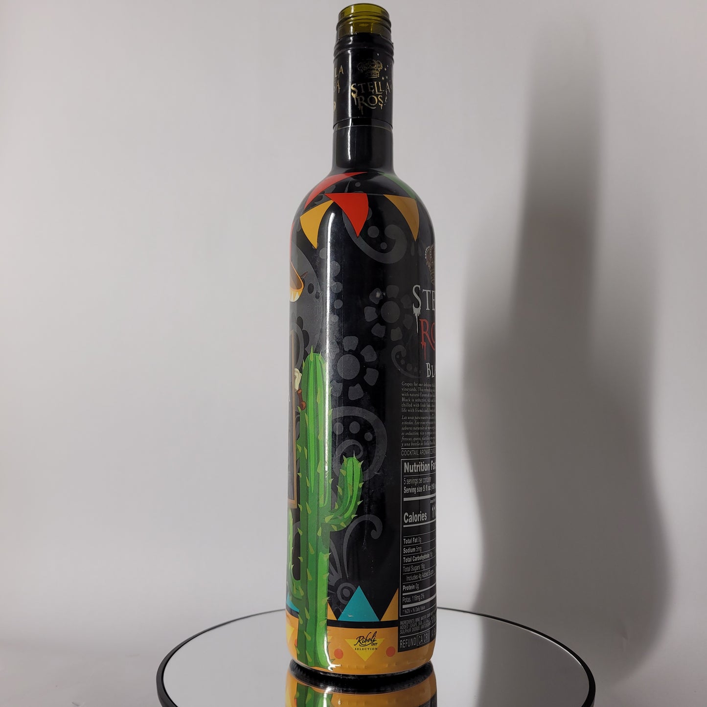 Stella Rosa Black (Limited Edition Wrap Art Collection) Bong