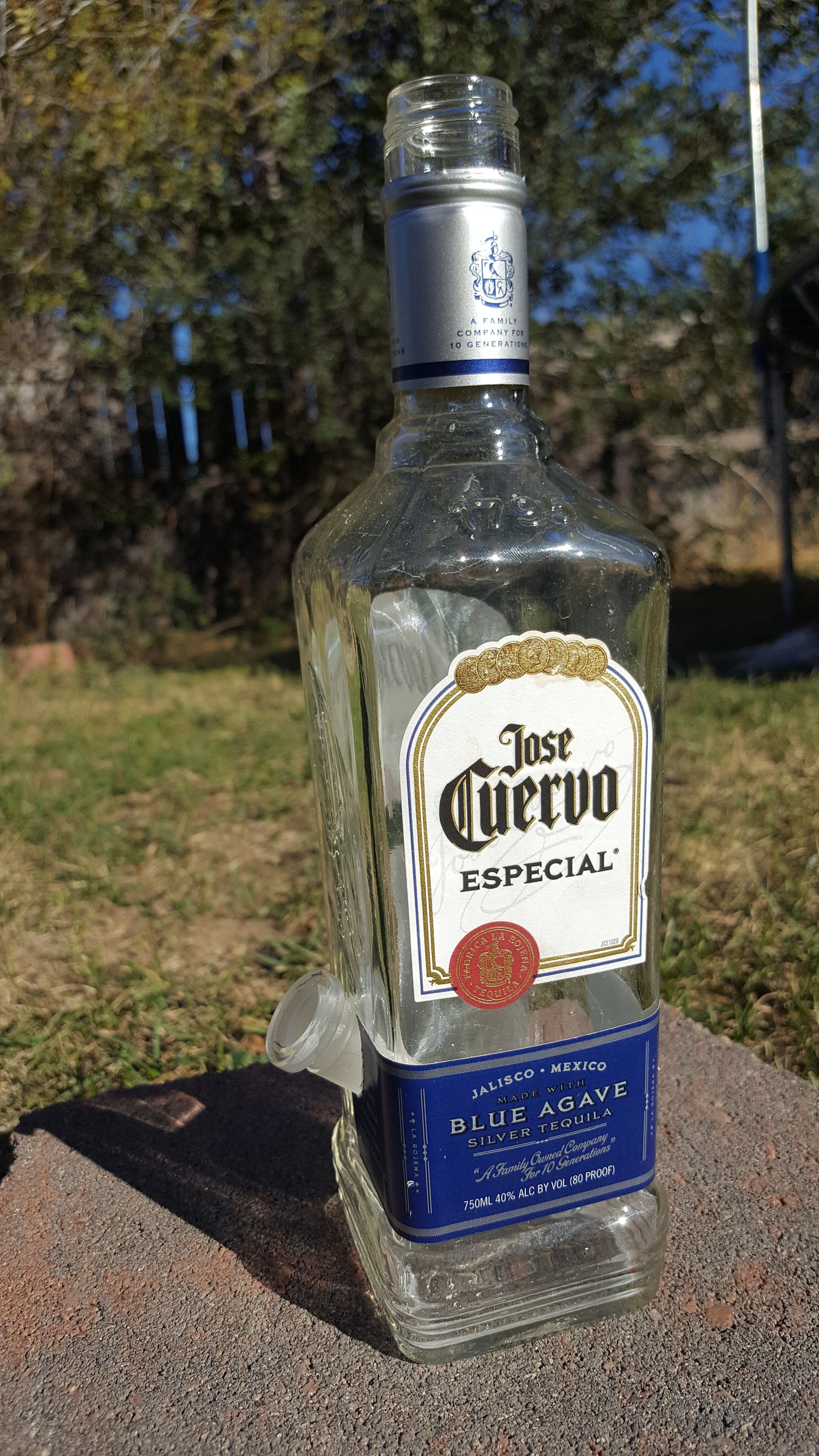 JOSE CUERVO ESPECIAL BONG