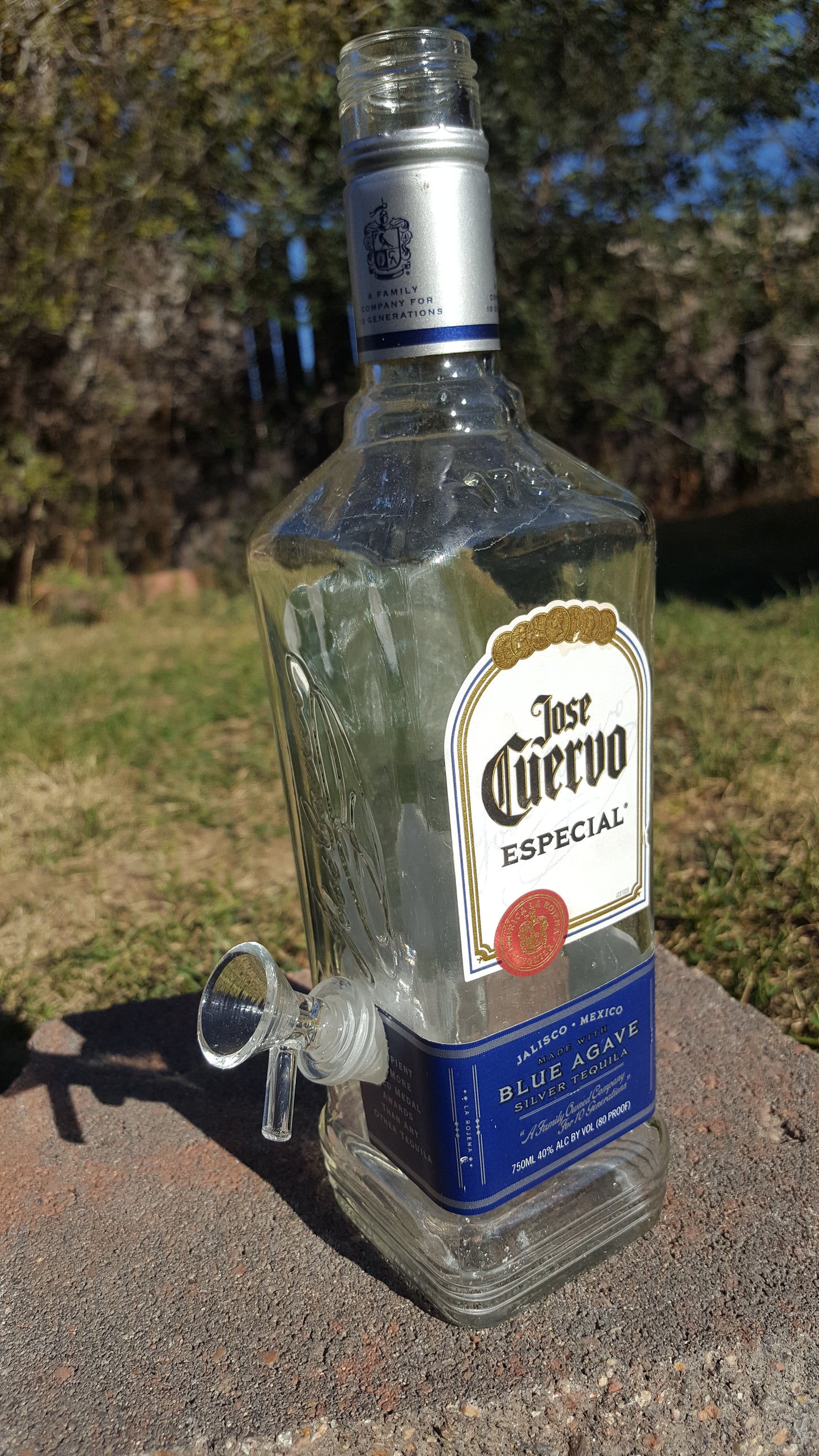 JOSE CUERVO ESPECIAL BONG