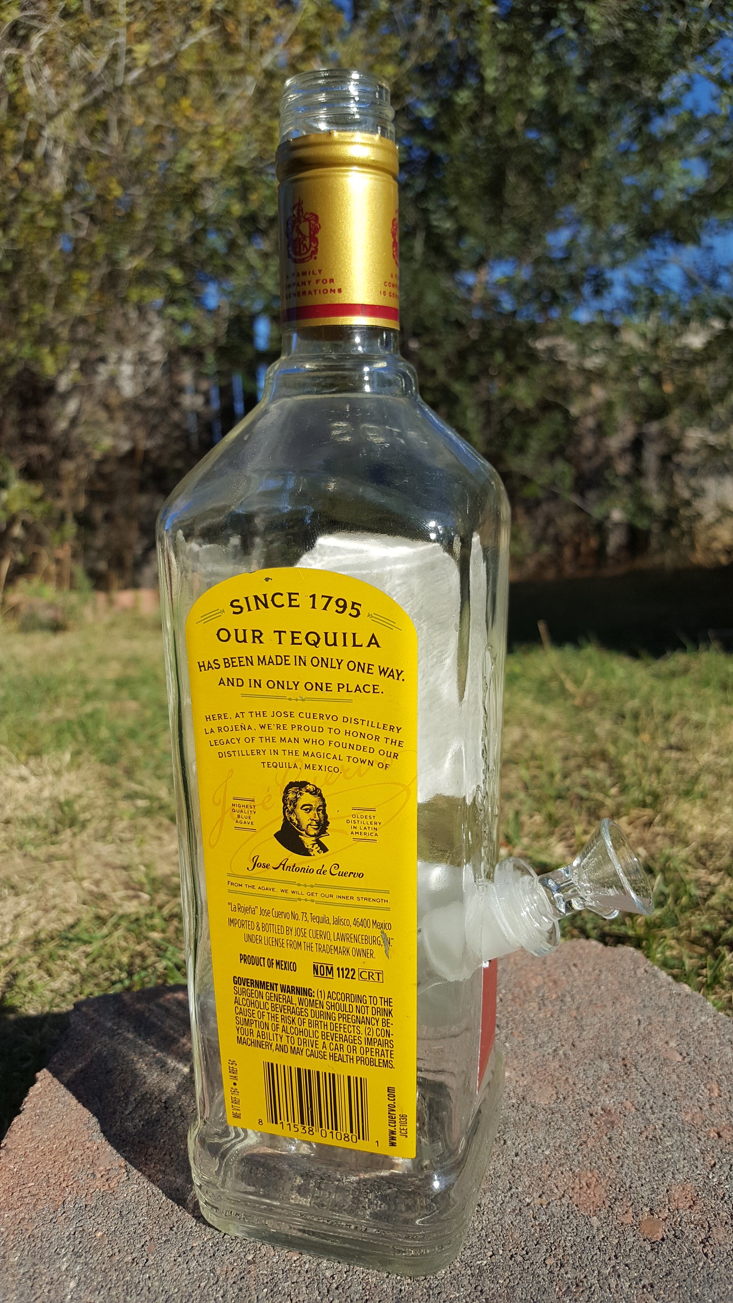 JOSE CUERVO ESPECIAL BONG