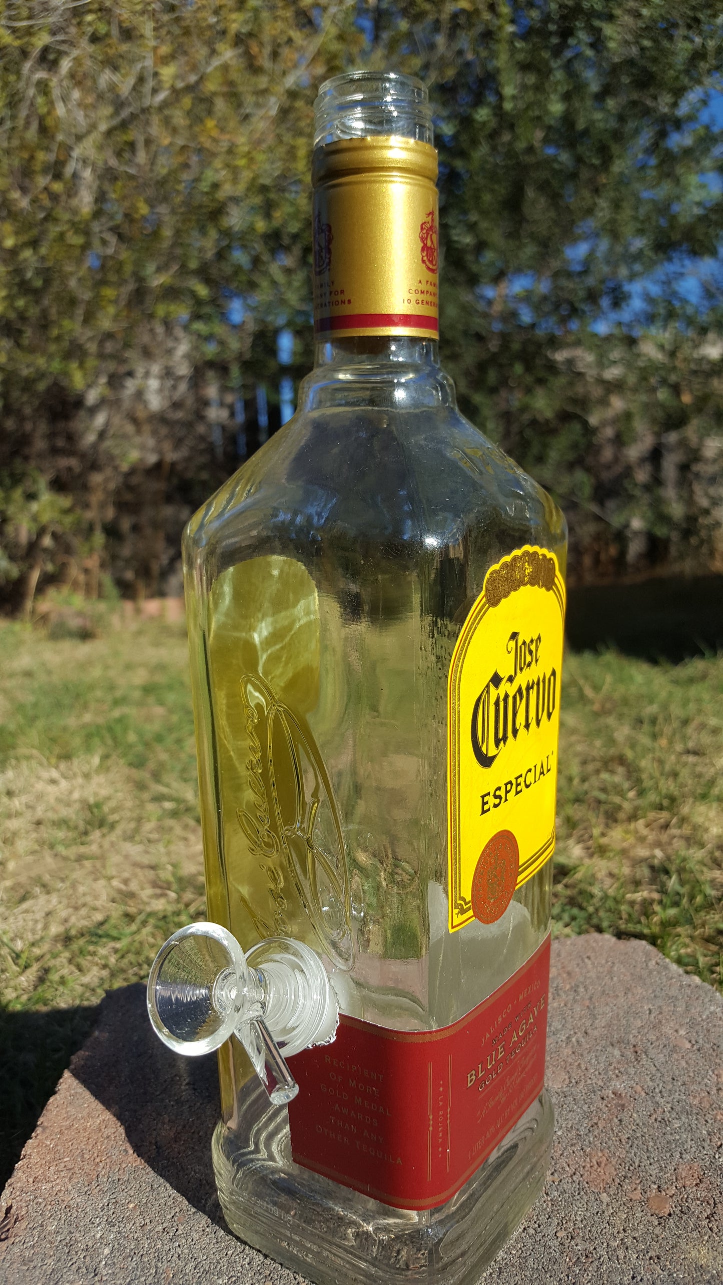 JOSE CUERVO ESPECIAL BONG