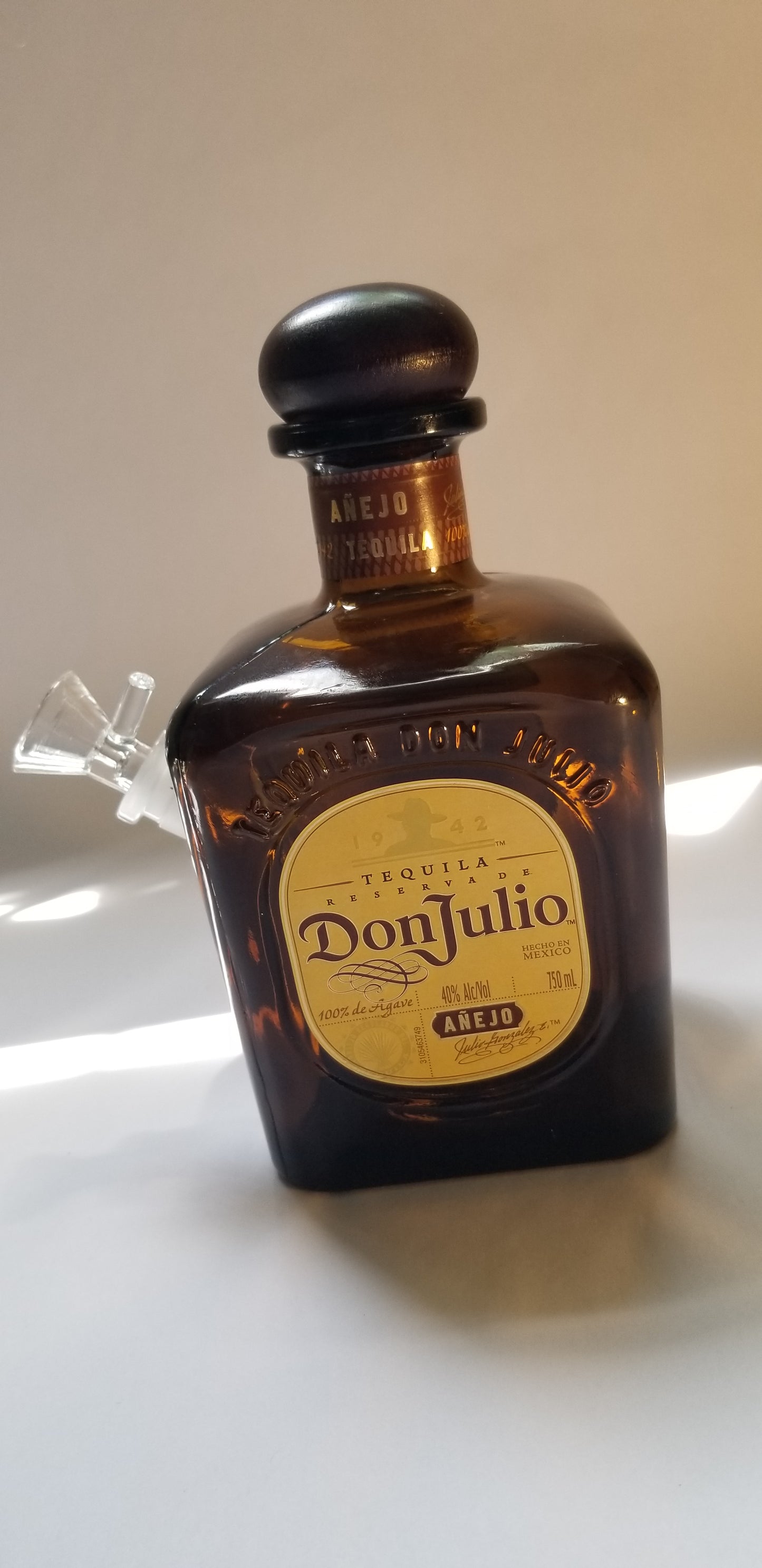 DON JULIO AÑEJO TEQUILA BONG