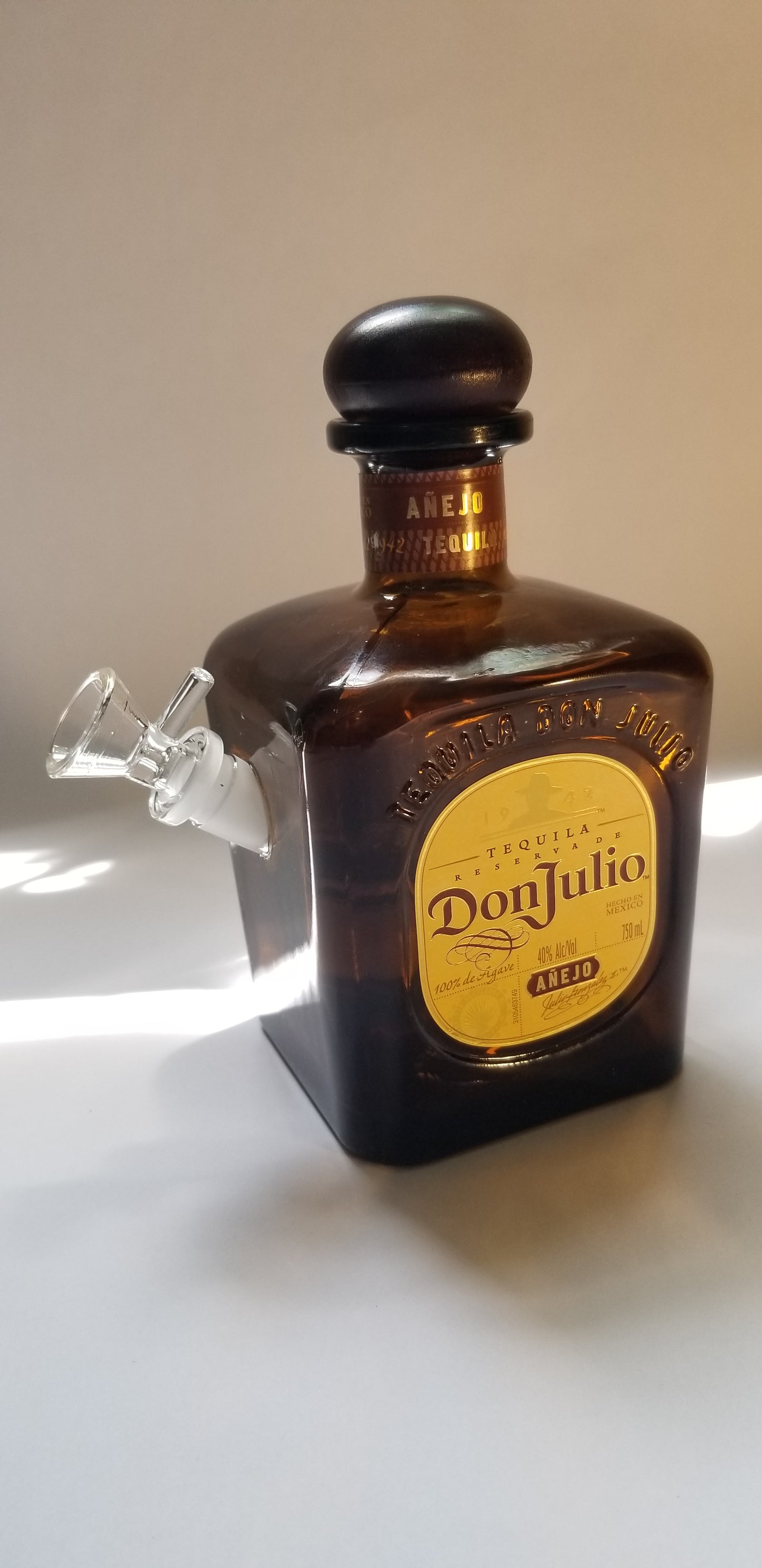 DON JULIO AÑEJO TEQUILA BONG