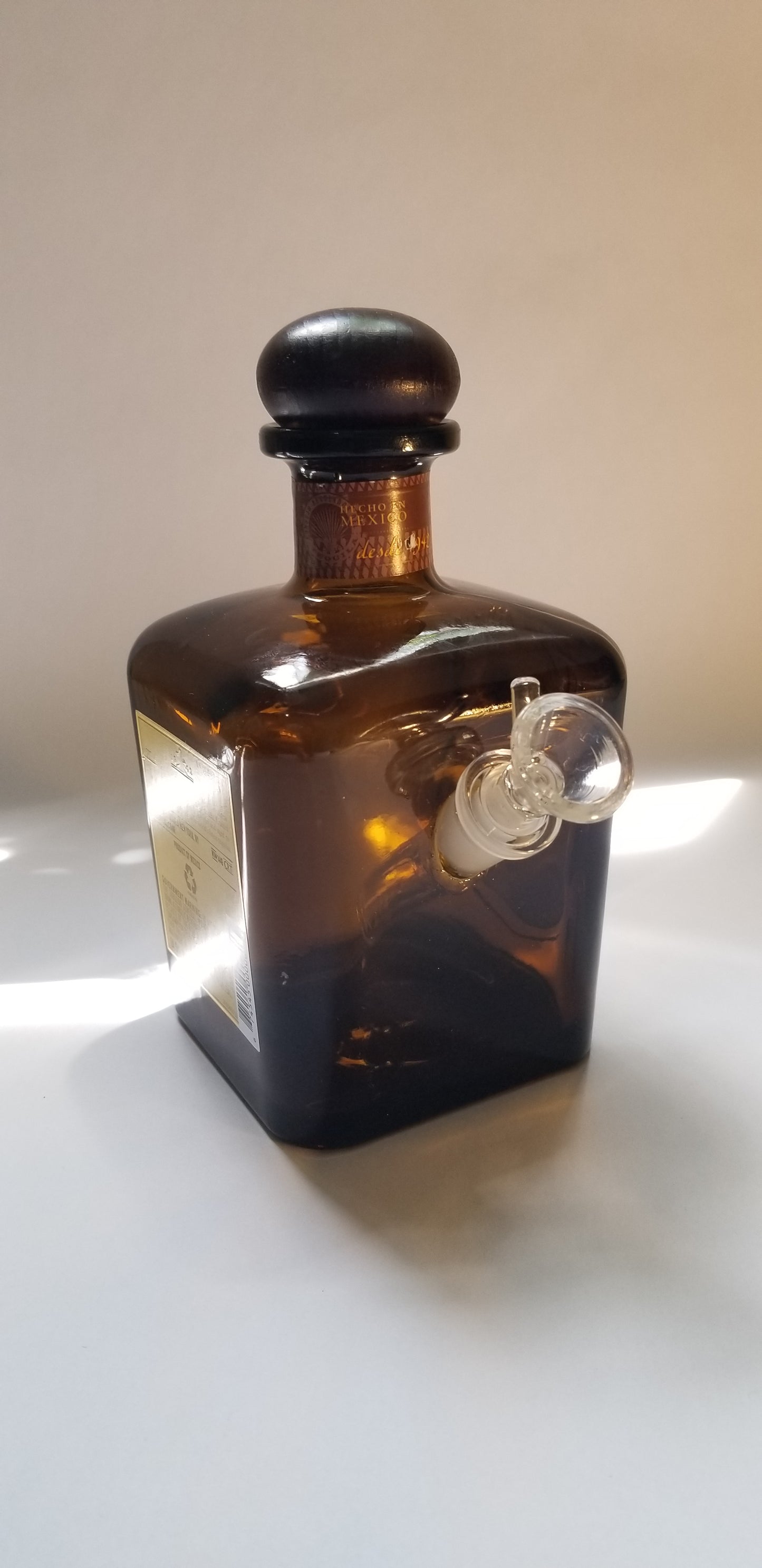 DON JULIO AÑEJO TEQUILA BONG