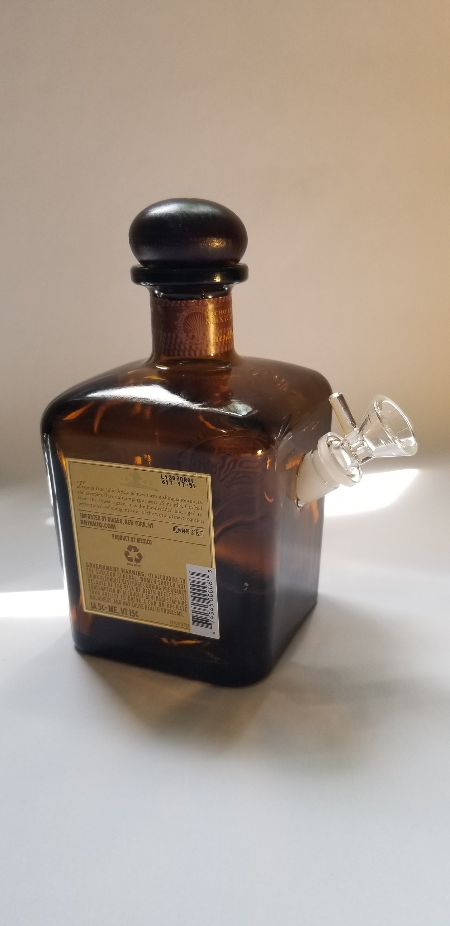 DON JULIO AÑEJO TEQUILA BONG