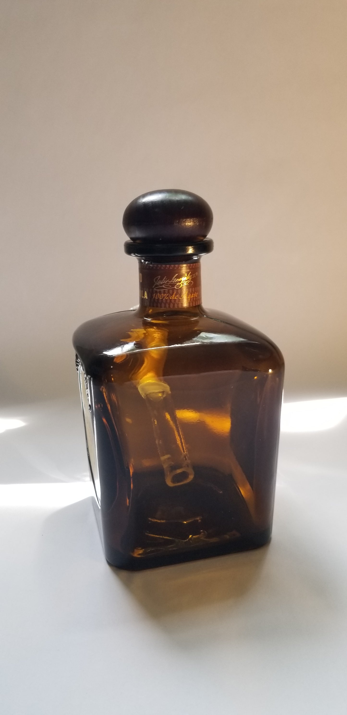 DON JULIO AÑEJO TEQUILA BONG