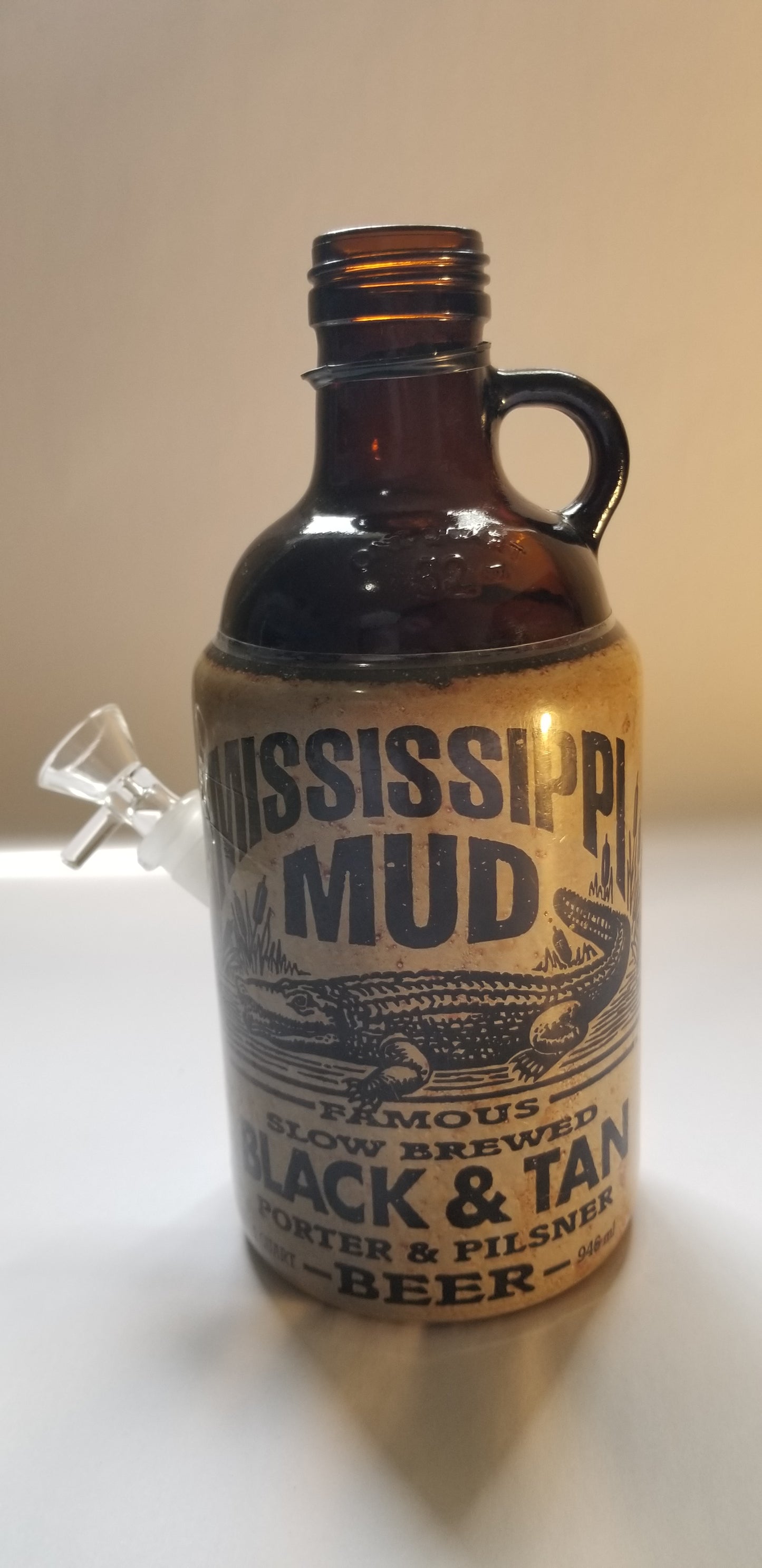 MISSISSIPPI MUD BEER BONG