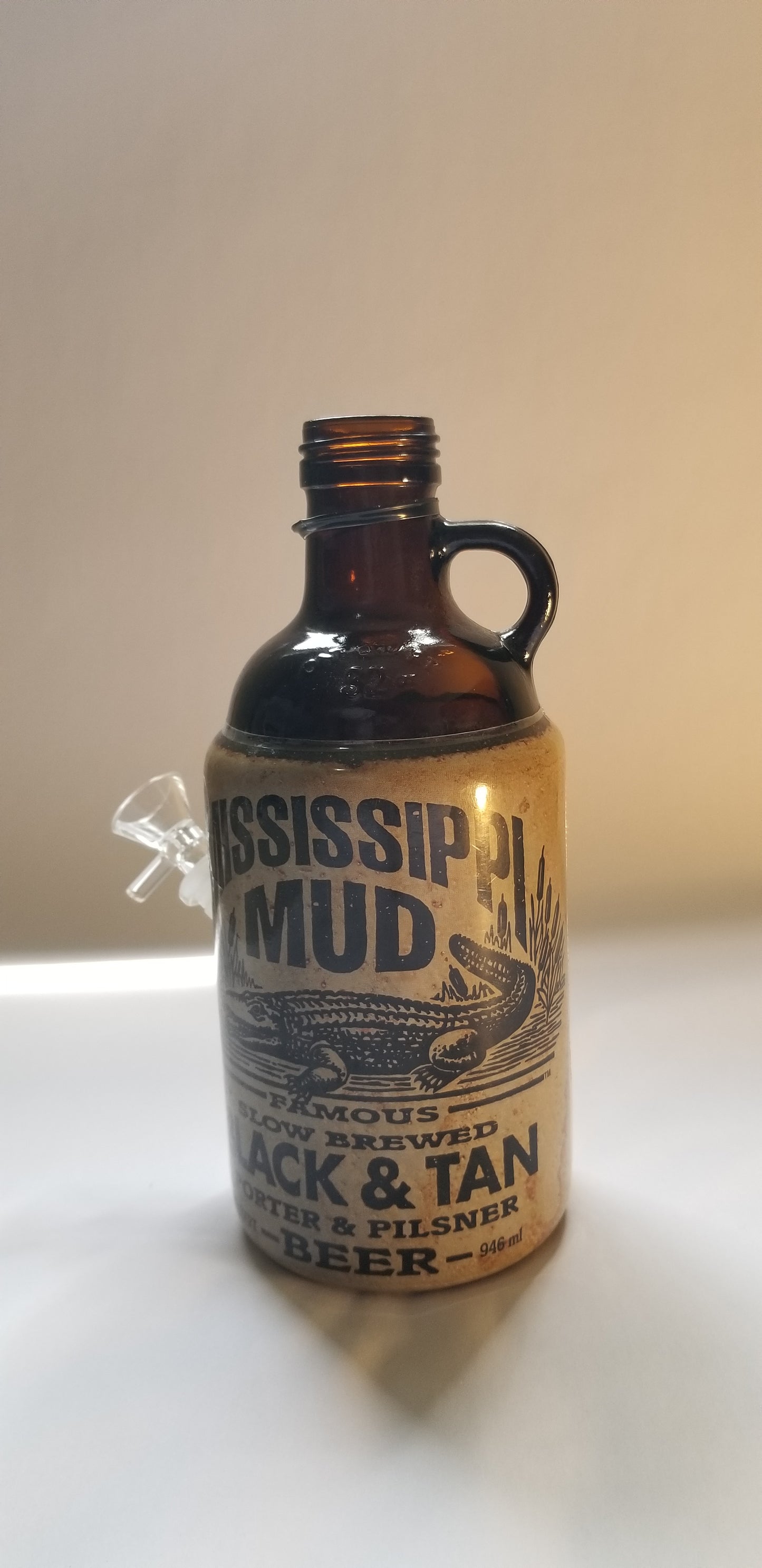 MISSISSIPPI MUD BEER BONG