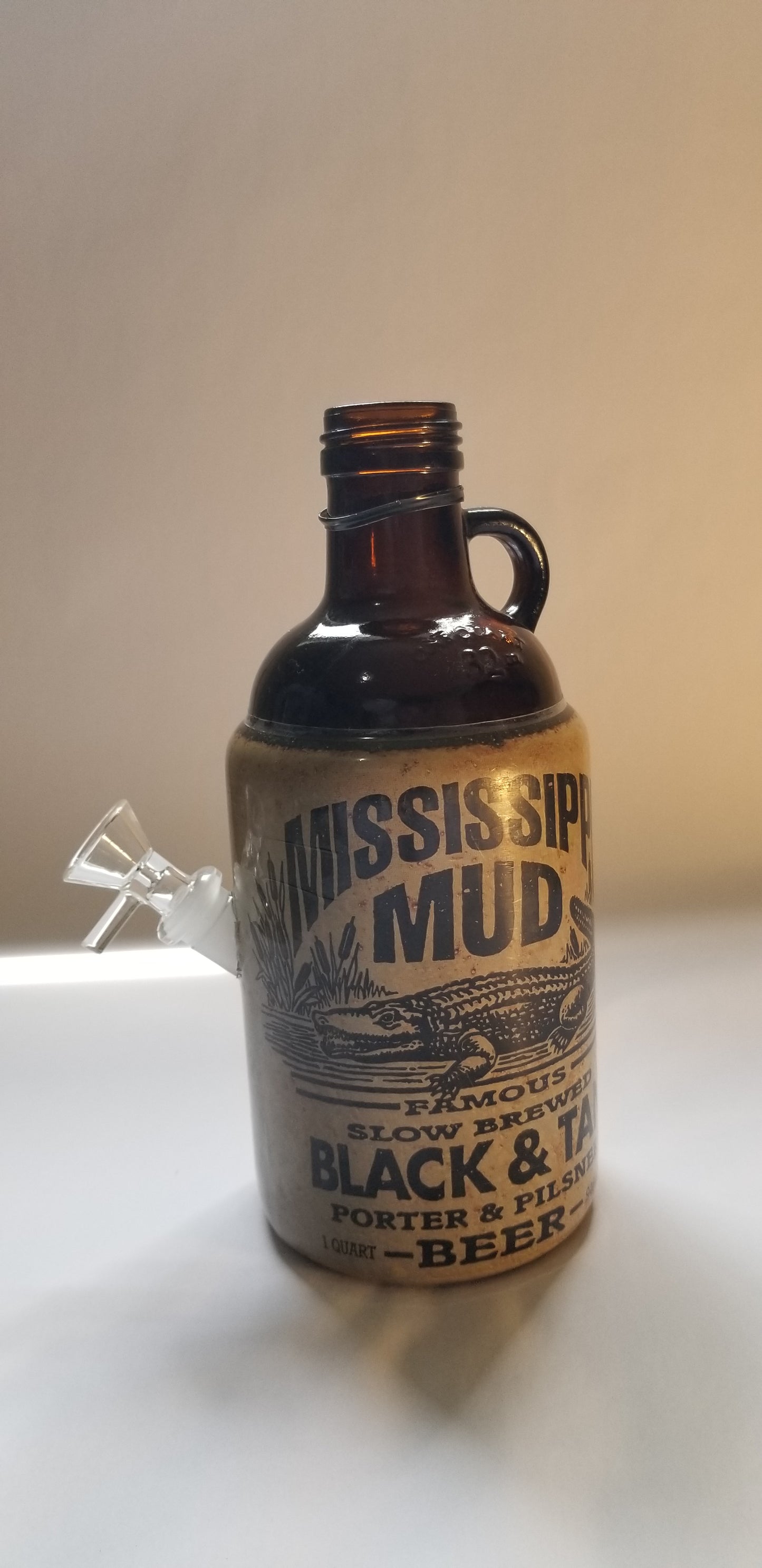 MISSISSIPPI MUD BEER BONG