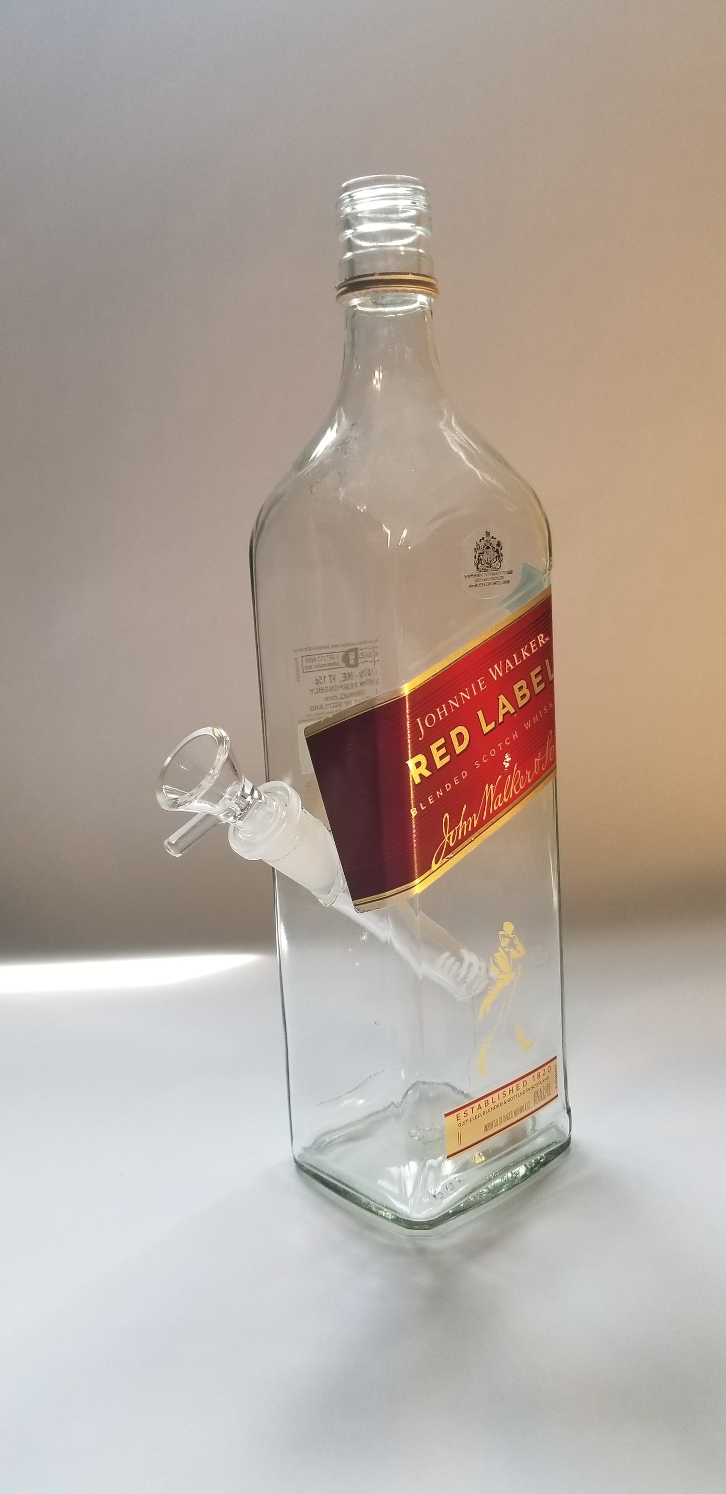 RED LABEL  WHISKY BONG