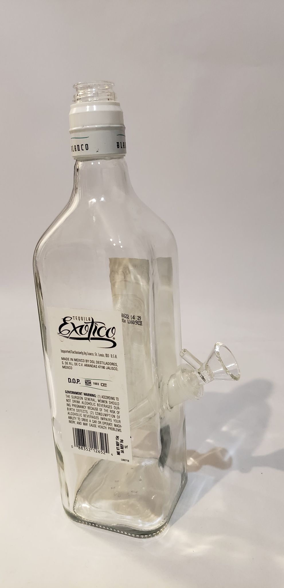 Exotico Reposado Tequila Bong