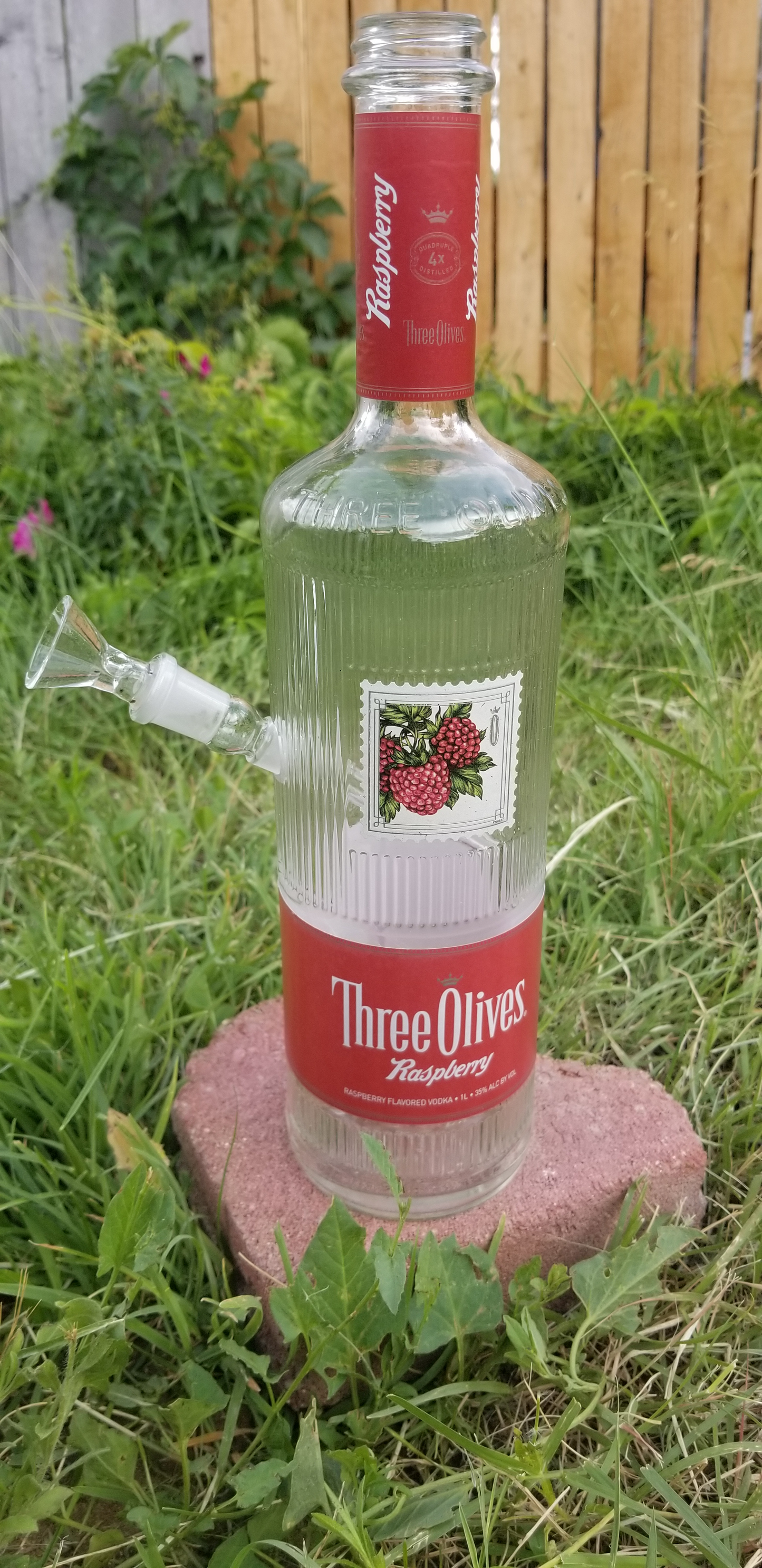 THREE OLIVES RASPBERRY BOTTLE BONG