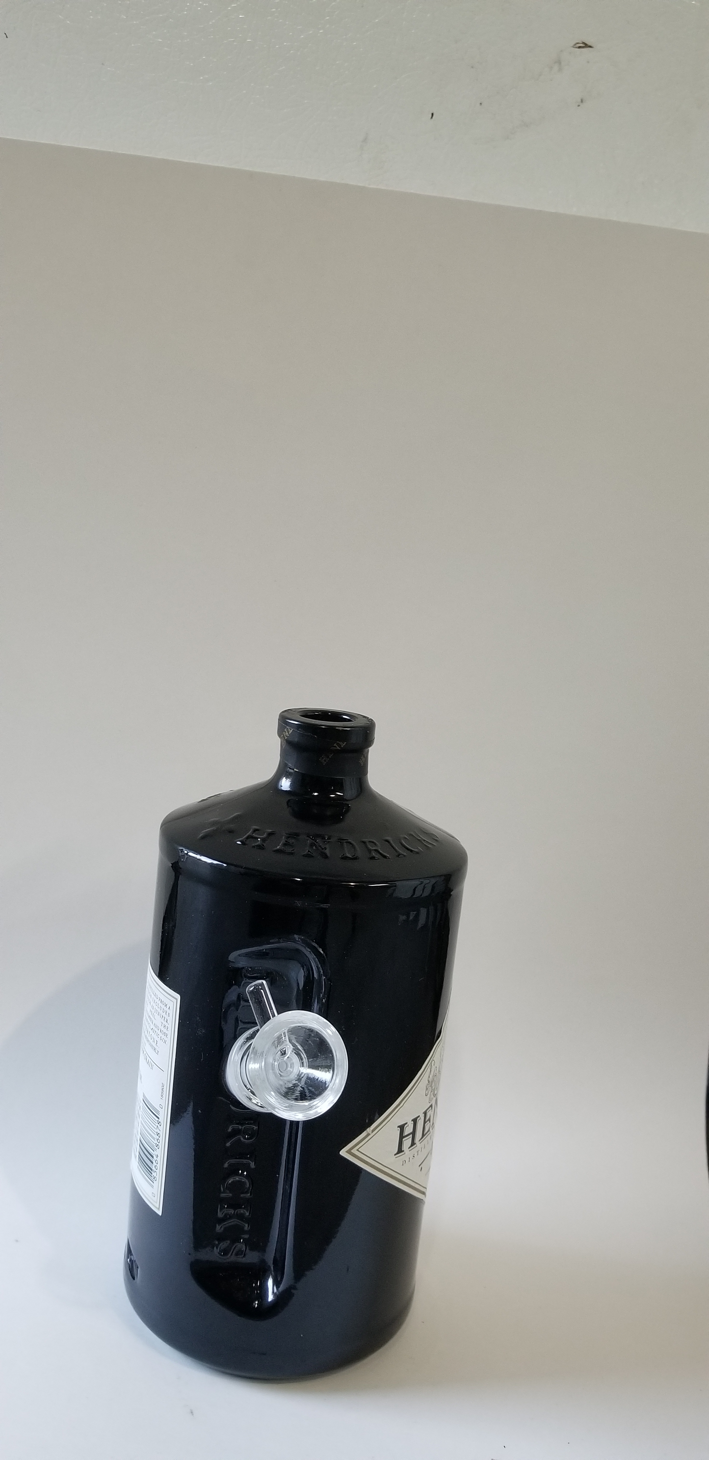 HENDRICKS GIN BONG