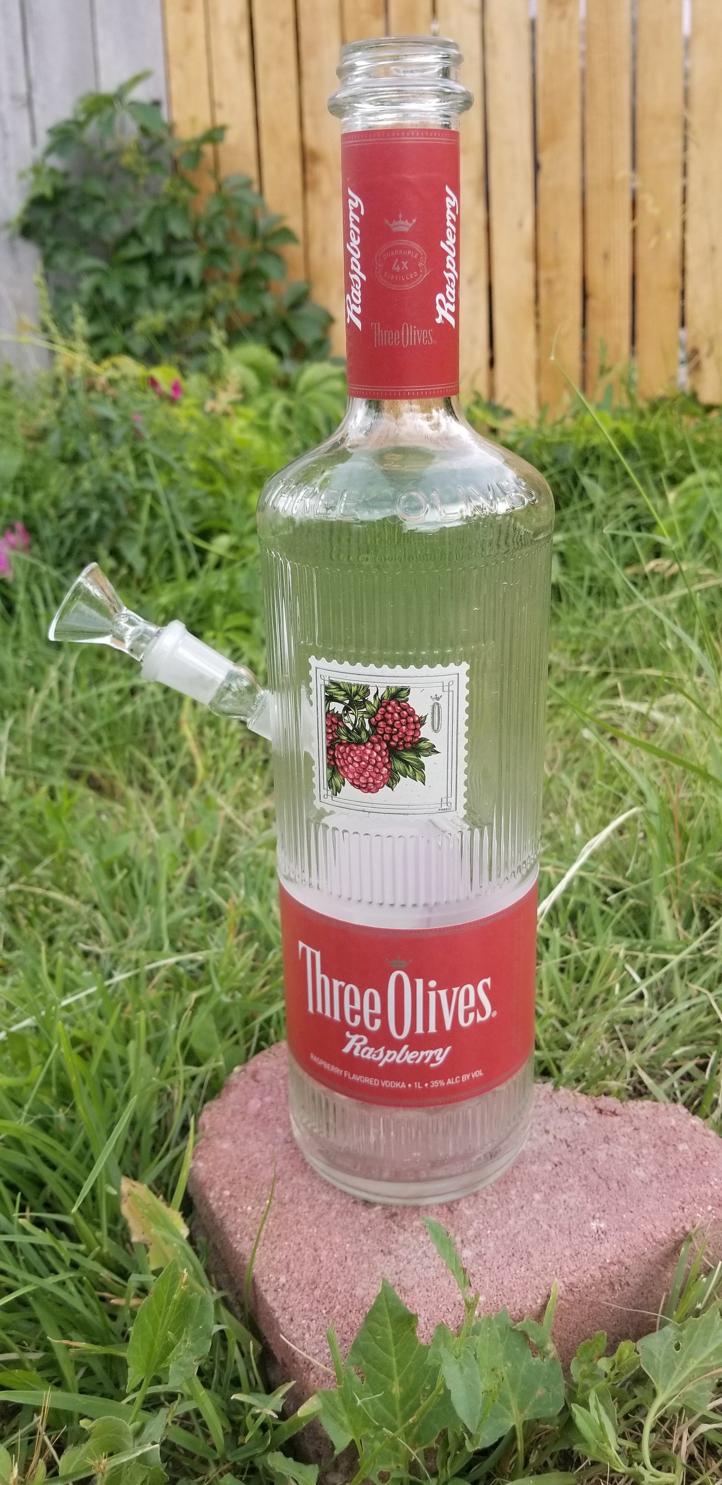 THREE OLIVES RASPBERRY BOTTLE BONG