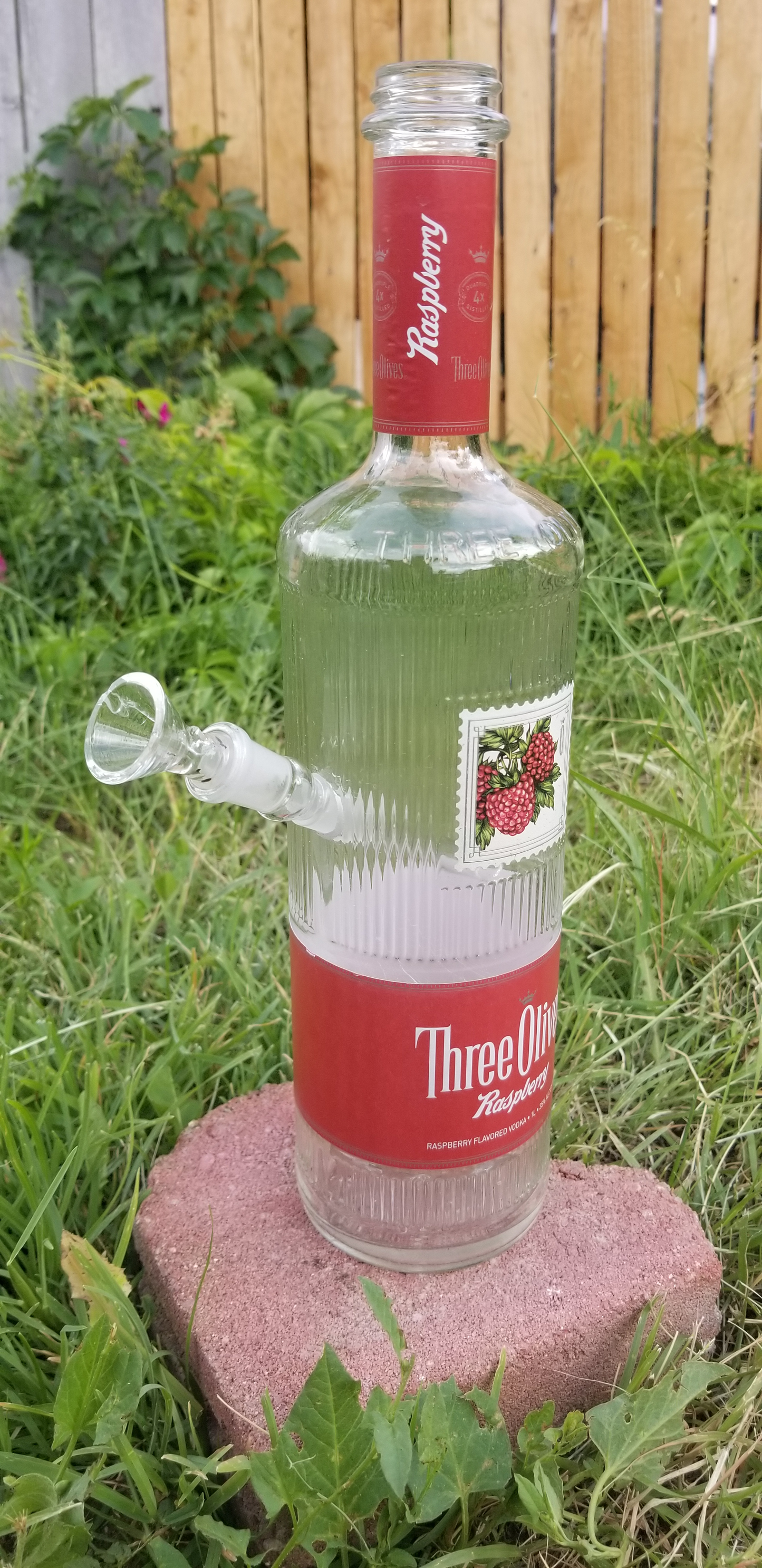 THREE OLIVES RASPBERRY BOTTLE BONG