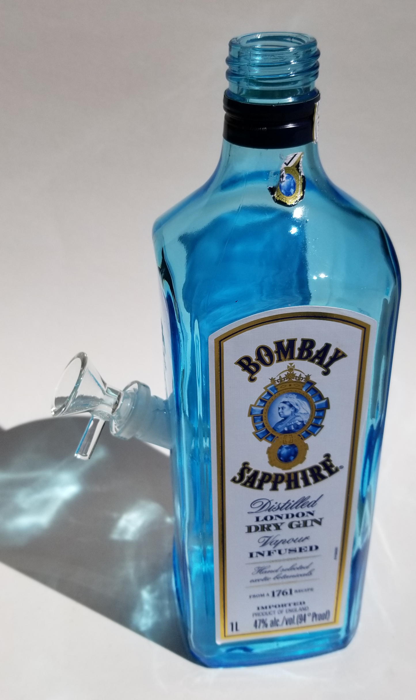 BOMBAY SAPPHIRE BONG