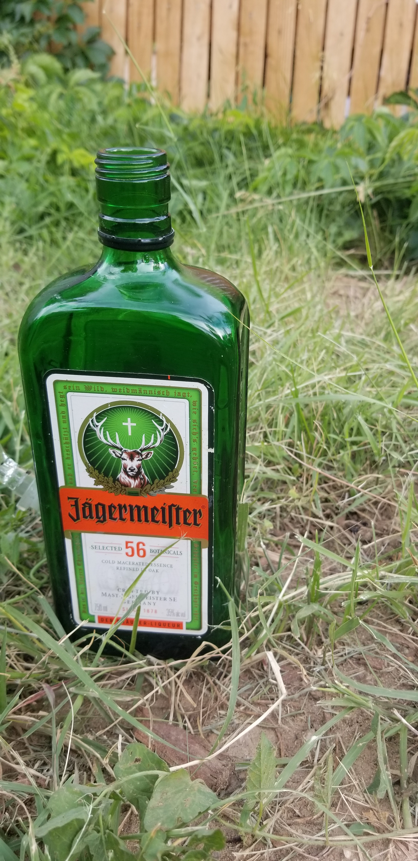 JAGERMEIFTER BOTTLE BONG.