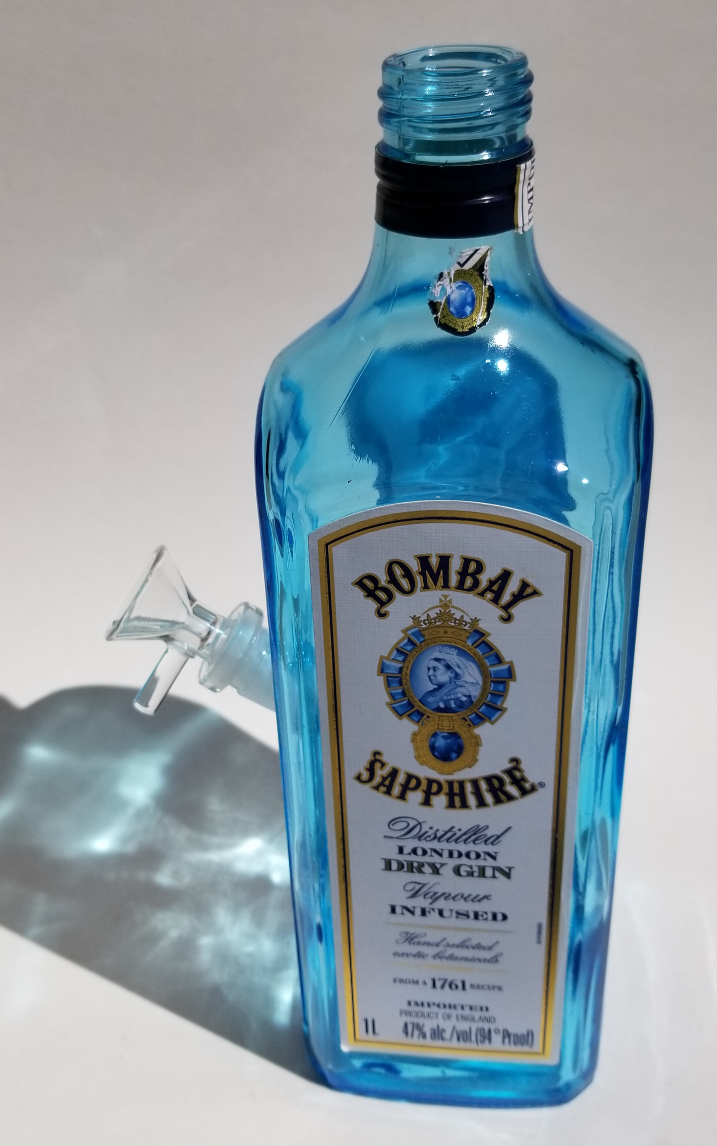 BOMBAY SAPPHIRE BONG