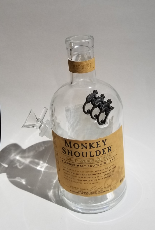 MONKEY SHOULDER BONG